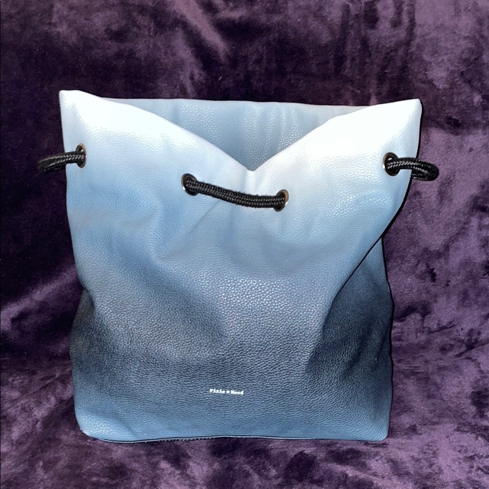 NWOT PIXIE ⭐️ MOOD. Blue Gradient Women's Bag - Picture 1 of 6